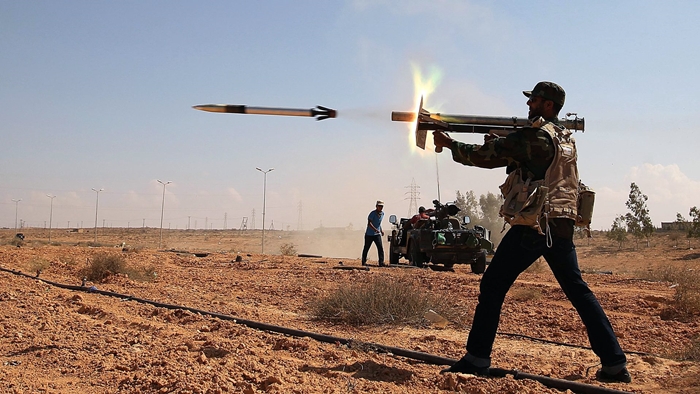 Li Libyayê du komên çekdarên girêdayî hikûmeta Wîfaq ser hev kirin: 5 kustî…