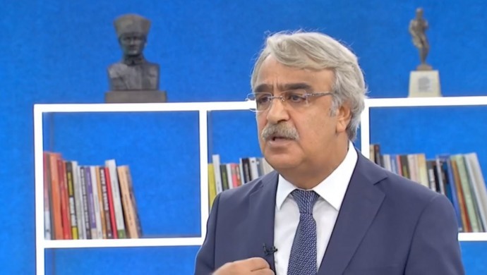 Mithat Sancar: Hefteyek berî bûyerên Kobaniyê wezîrekî ez derbasî Kobanî kirim