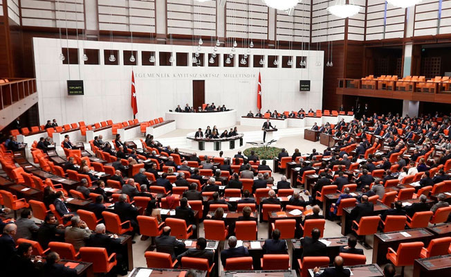 Serdozgeriya Enqerê ji bo rakirina parêzbendiya 7 parlamenterên HDPê kete tevgerê