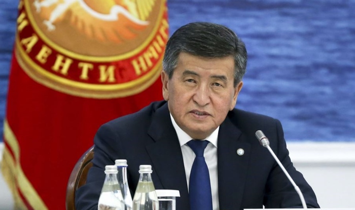 Serokomarê Qirgizistanê pistî pesendkirina hikûmeta nû îstifa kir