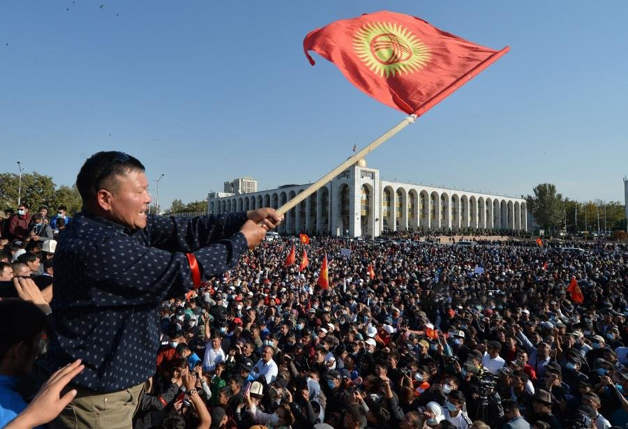 Pistî protestoyan hilbijartinên Qirgizistanê hatin betalkirin