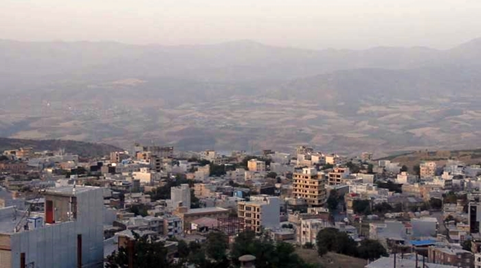 Hêzên Îranê fermana bilez valakirina 6 gundên sînorî yên Kurdan dan