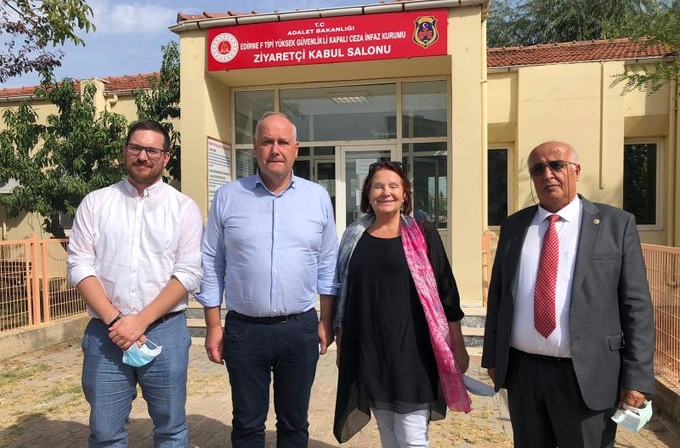 Sanda Swêdî ku dixwest Demirtas bibîne ji Edirneyê hat vegerandin