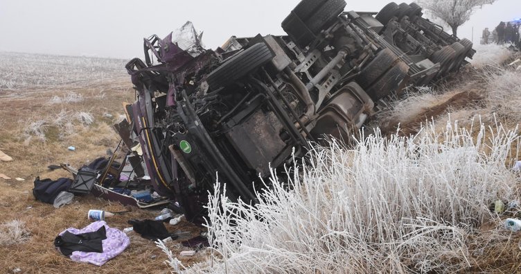 Li Bedlîsê rûdaneke trafîqê çêbû: Kesekî can da, 7 kes birîndar bûn