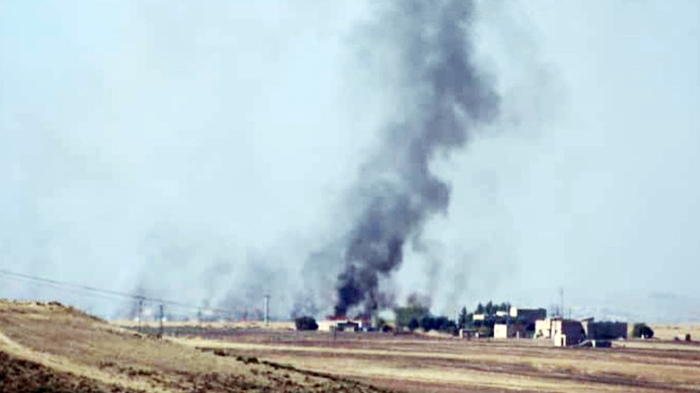 Artêsa Tirkiyê û komên çekdar carek din gundewarên Eyn Îsayê topbaran kirin