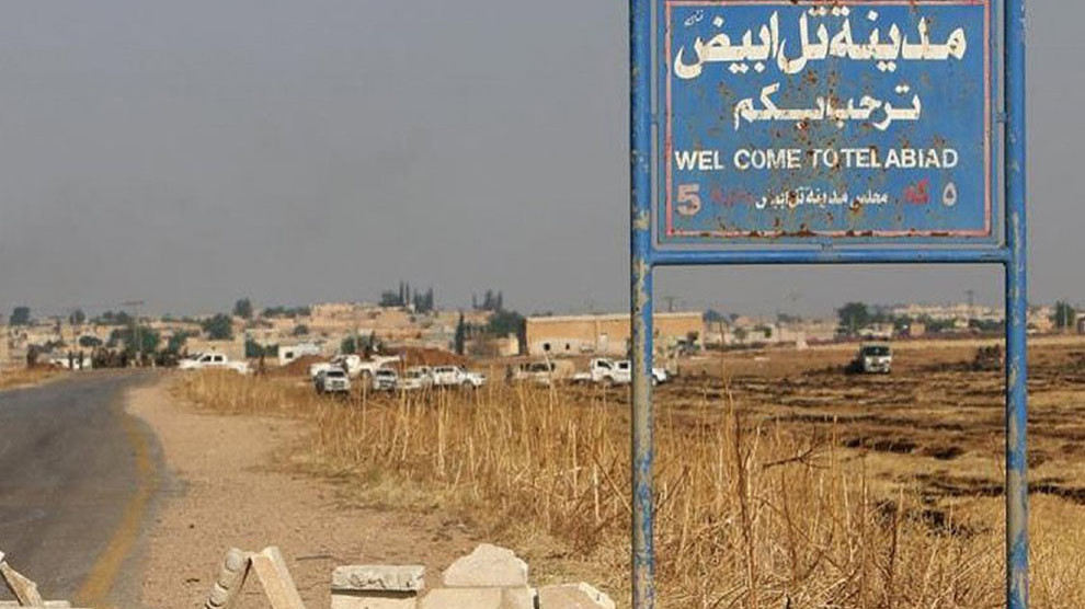 Milîsên koma Ehrar El-Serqiye li Girê Spî 3 jin revandin