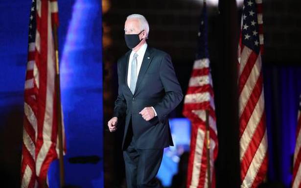 Biden tîma xwe ya bo têkosîna li dijî vîrusa Koronayê eskere kir