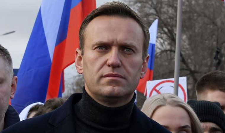 Muxalîfê Pûtîn, Navalny li girtîgehê kete greva birçîbûnê