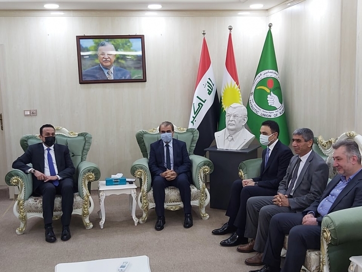 Umêd Xosnaw bi armanca çêkirina hemahengiyê serdana malbenda YNKê kir