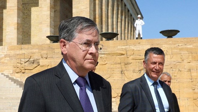 David Satterfield: “Divê em karibin bêjin di destê Tirkiyê de S-400 tine ne”