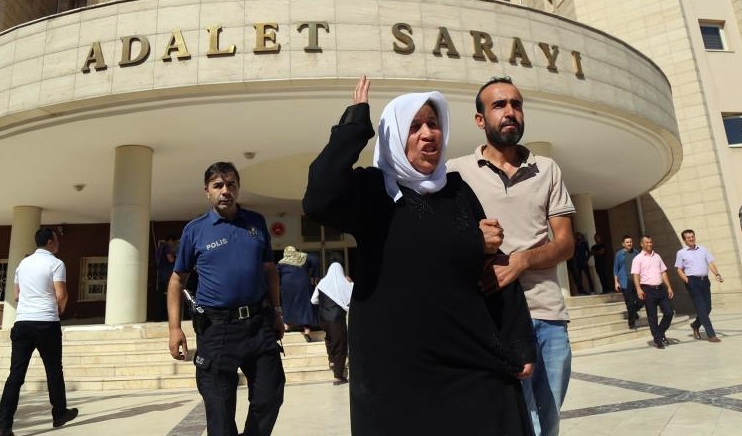 Emîne Senyasar û kurê wê hatin binçavkirin