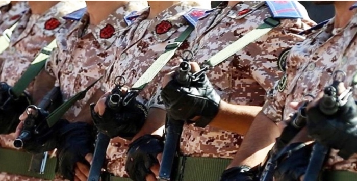 Milîsên Îranê xelkê Sûriyê yê hejar bi pereyan dikin leskerên xwe!