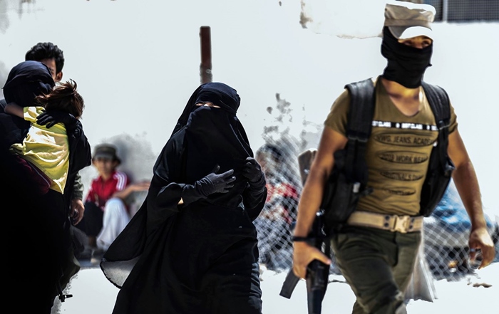 Hikûmeta Iraqê veguhestina malbatên DAISê rawestand