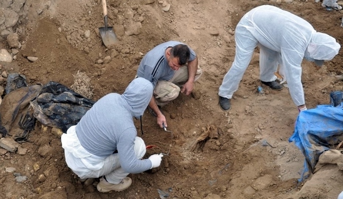 Li Selahedînê goreke komî hat dîtin: Termê 20 kesan tê de ne