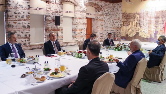 Zerîf û Çavusoglu bi amadehiya Serokê MÎTa Tirkiyê civiyan