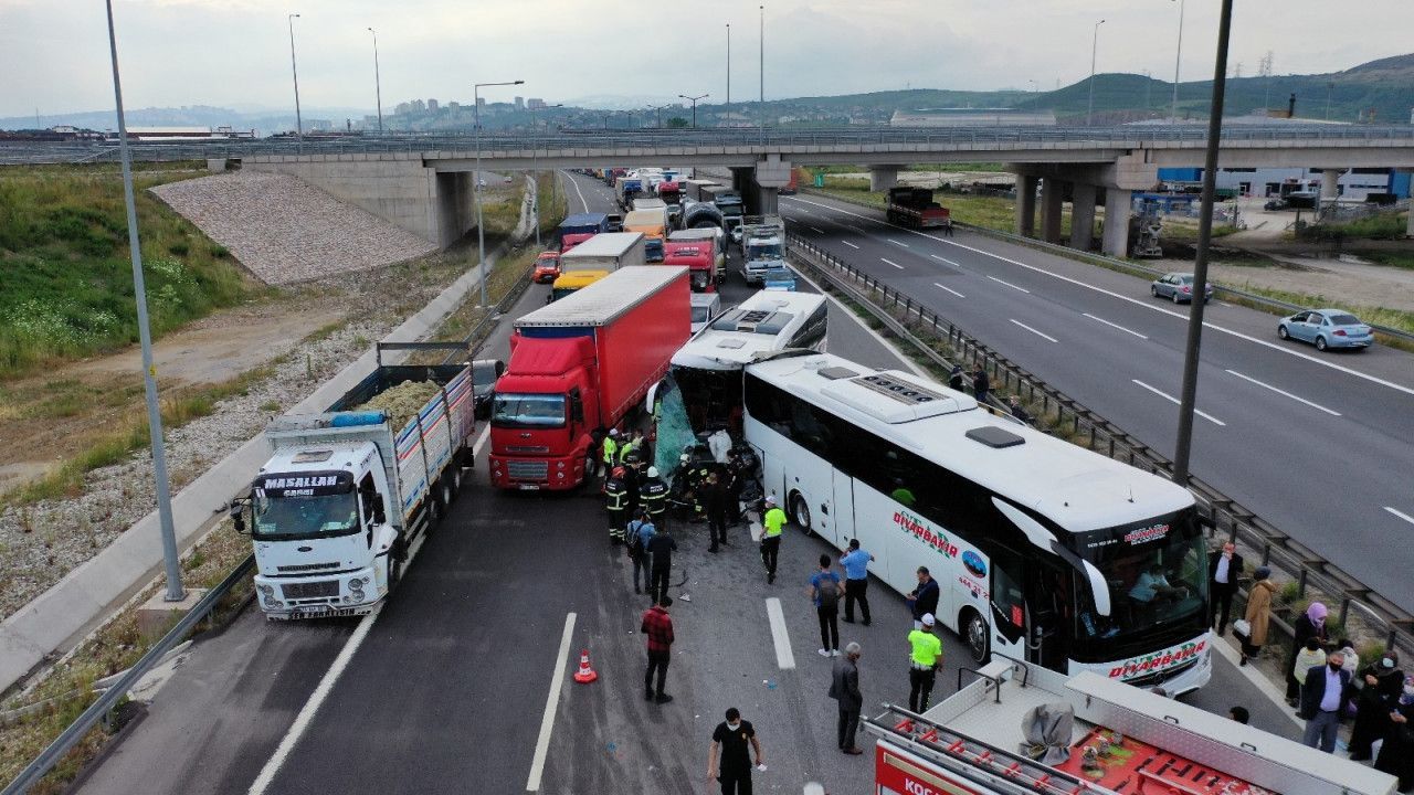 Li ser rêya TEM ê du otobus lihev ketin: 8 birîndar