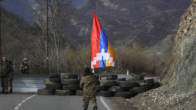 Azerbaycanê 6 leskerên Ermenistanê dîl girt!