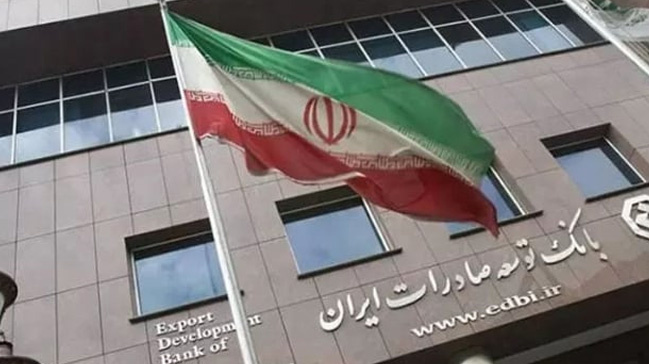 Serokê Banka Navendî ya Îranê ji kar hat avêtin