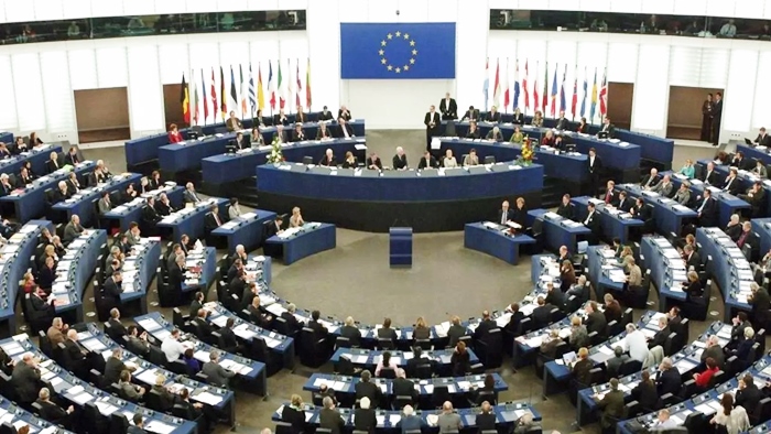 Ji ber nebûna rêyeke rasterat Ewropa nikare alîkariyan bigihîne Rojavayê Kurdistanê!