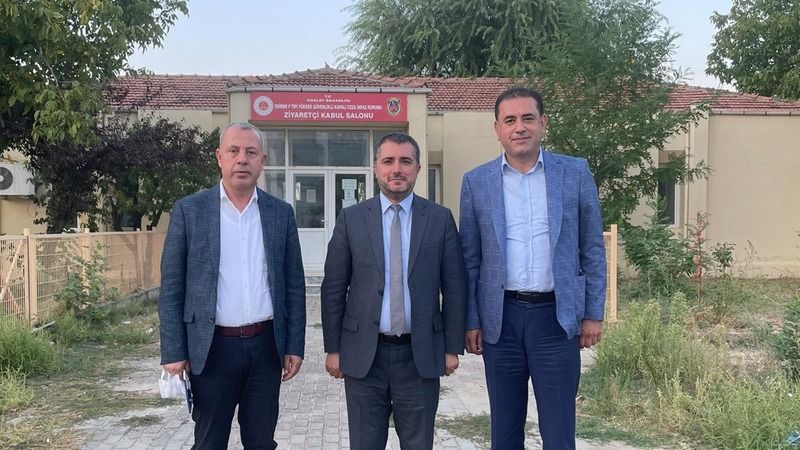 Serokê baroyên 3 bajaran seredana Selahattin Demirtas kirin