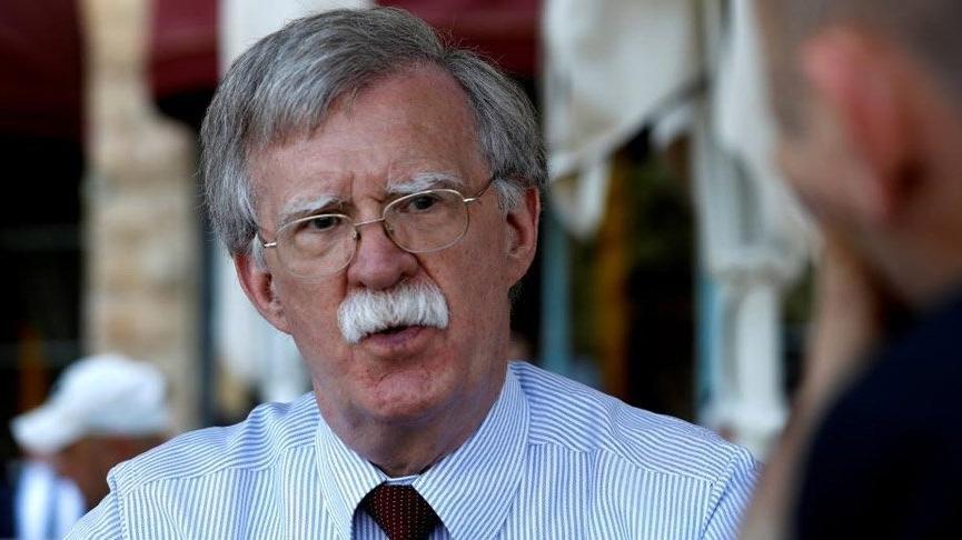 Bolton, hisyarî da Amerîkayê da hêzên xwe ji Iraqê veneksîne