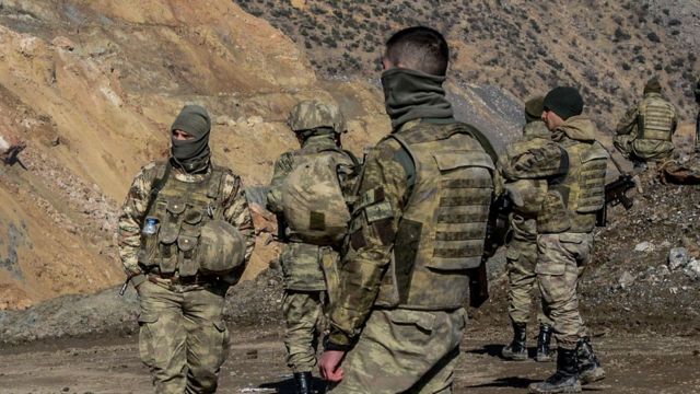 Li bajarê Babê yê Sûriyê leskerek hat kustin û 4 lesker jî birîndar bûn