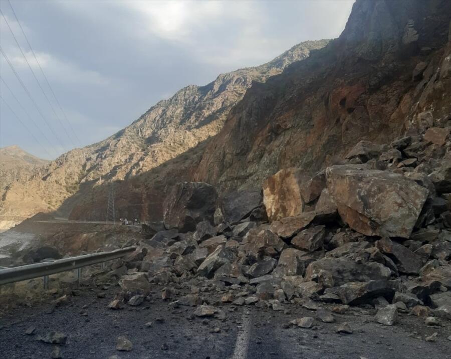 Rêya navbera Erzerom û Artvinê bi sedema heyelanê hat girtin