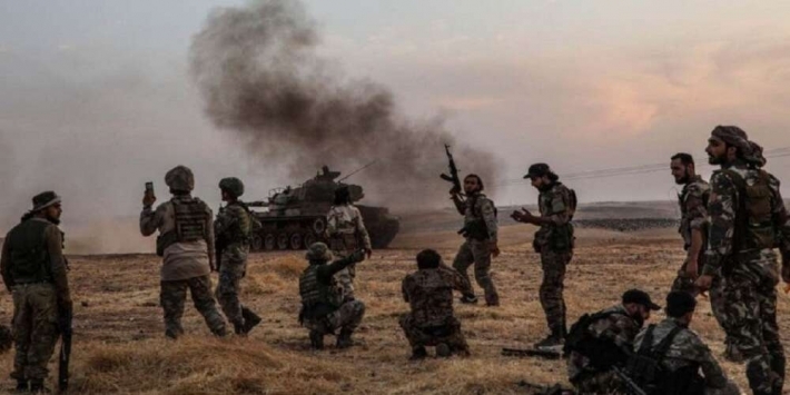 Artêsa Tirkiyê û çekdarên girêdayî wê gundewarê Minbicê topbaran kirin