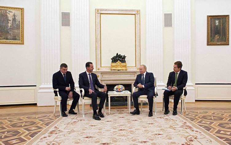 Besar Esed do bi serdaneke neragihandî gihîst Moskowê û bi Pûtîn re civiya