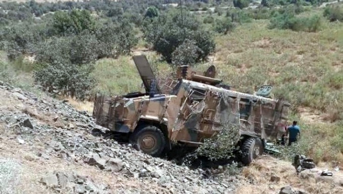 Li Semzînanê bombe bi karwana leskerî de hat teqandin: 7 lesker birîndar bûn