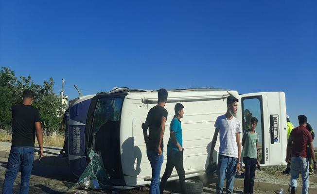 Mînîbus wergeriya: 5 birîndar