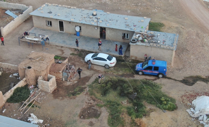 Ji ber karê qaçax yê koçberan 30 kes hatin girtin