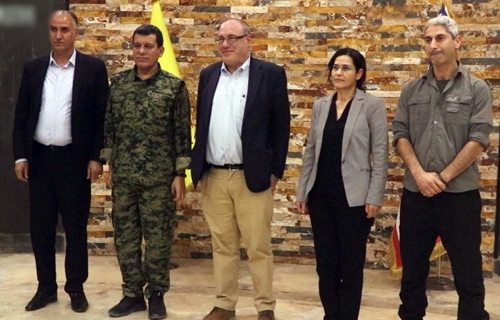 Sanda Wezareta Derve ya Amerîkayê li Rojavayê Kurdistanê bi Mezlûm Ebdî re civiya