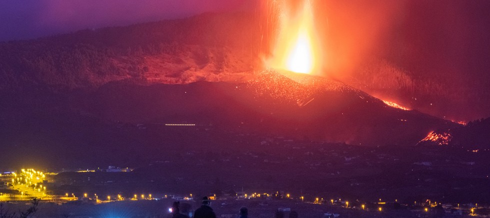 Pêta çiyayê La Palmayê 400 xaniyan kir weka terafê
