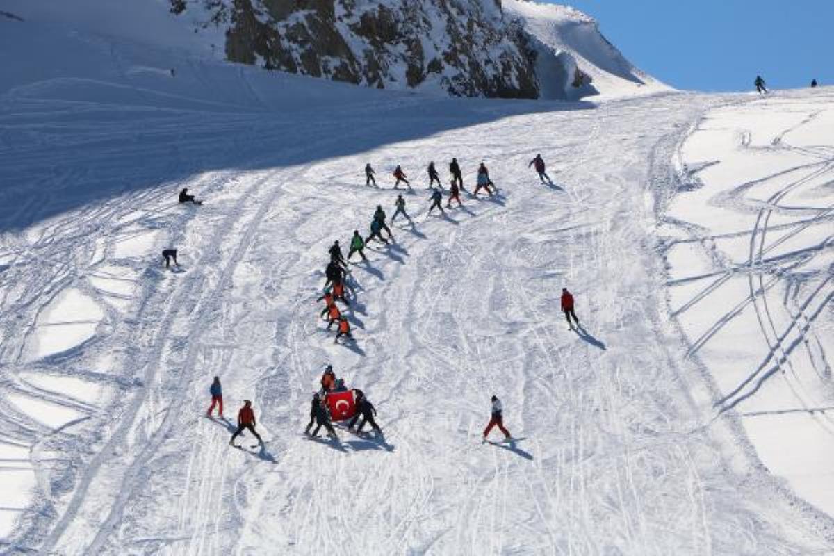 Li bajarê Colemêrgê demsala semitandina ser berfê destpêkir