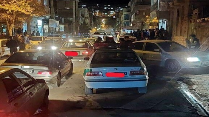 Rojhilat | Li bajarê Ciwanro kesên nenas bi çekan êrîsî xelkê sivîl kir: 3 kes birîndar bûn