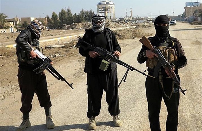 Li Kerkûkê çekdarên bi rûpos girtin ser mala Kurdekî