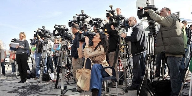 Rapora Sopandina Mirinê ya IPI: di sala 2021an de 45 rojnameger hatine kustin