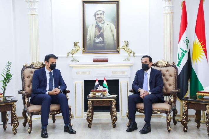 Îdareya Soran 350 milyon dînar alîkariya mexdûrên lehiyê radestî parêzgarê Hewlêrê kir