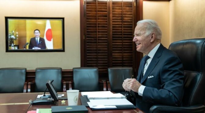 Biden û serokwezîrê Japonya Kishida bi rêya video-konferansê axifîn
