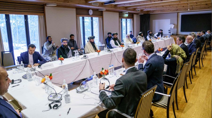 Talîban bi nûnerên Amerîka û YA yê re civiya