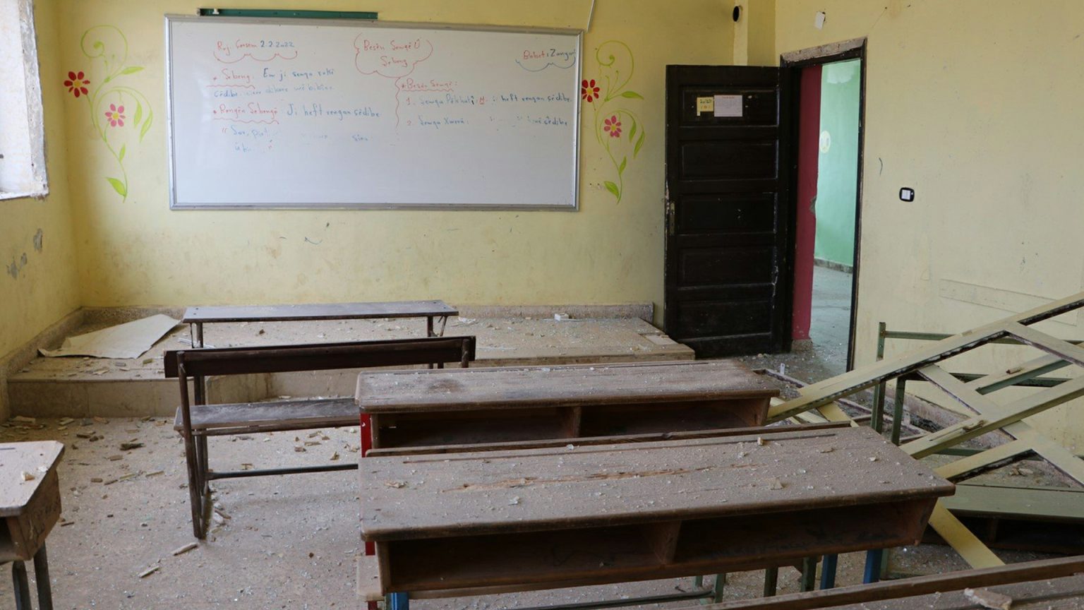 Sehba | Artêsa Tirkiyê û çekdarên girêdayî wê dibistanek topbaran kirin