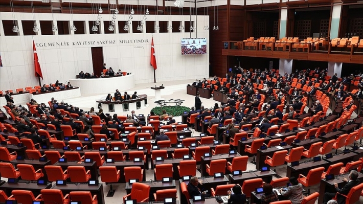 10 dosyayên parlementerên HDP ê û DBP ê sandin meclisa Tirkiyê
