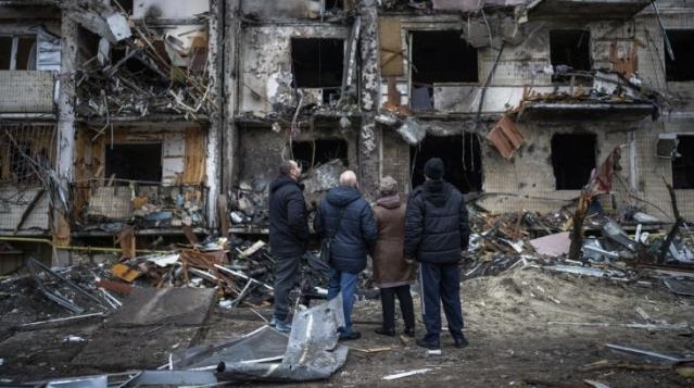 Li Ukraynayê ser li nava kolanên Kîevê destpê kir