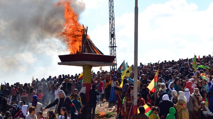 Li Rojavayê Kurdistanê betlaneya Newrozê ya 2 rojan hat ragihandin