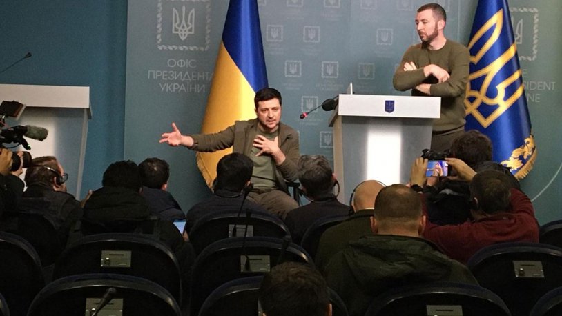 Zelensky: NATO ji Rûsyayê ditirse, em dikarin Qirim û Donbasê nîqas bikin!