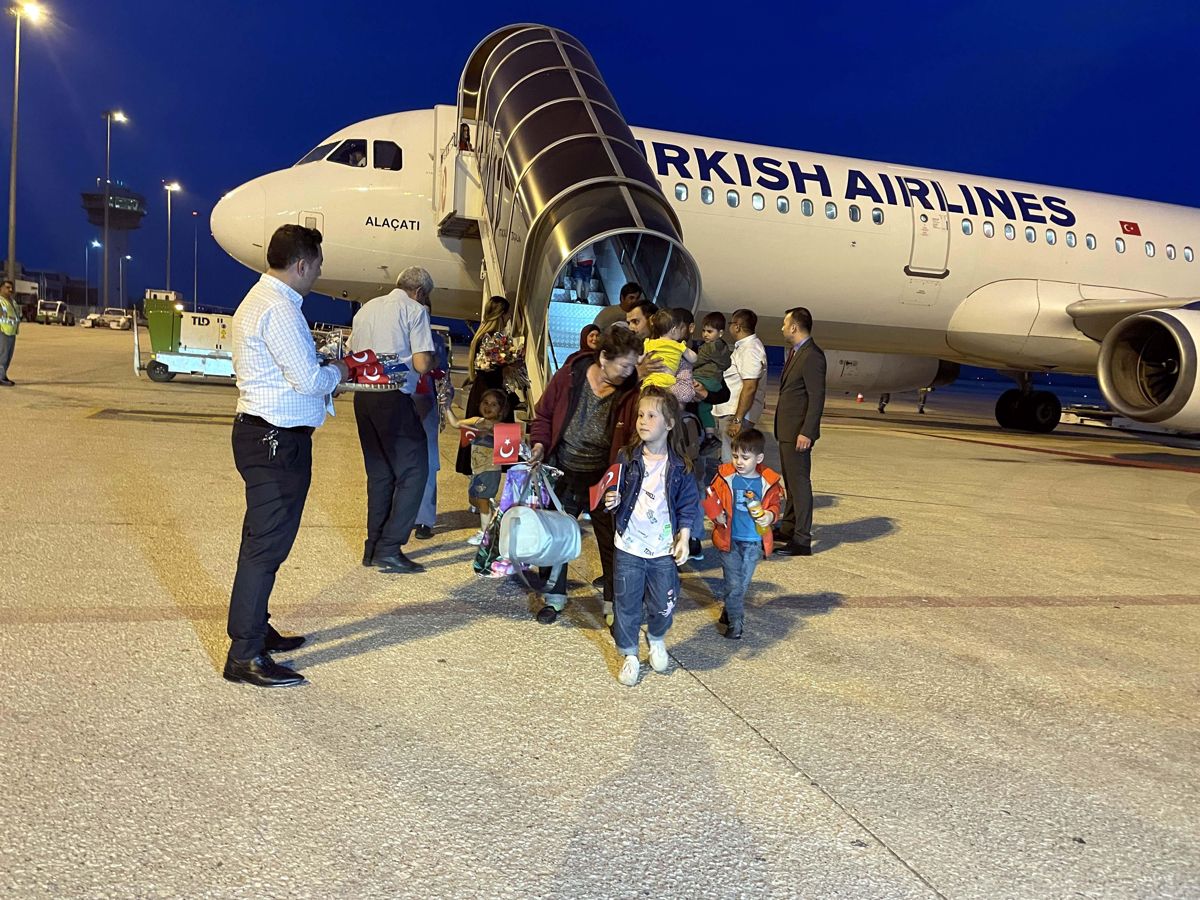 Qefla 9 an ya Tirkên Ahiskayê anîn Xarpêtê