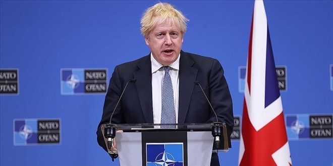 Çapemeniya Îngîltere: Johnson ferman da ku 90 hezar memûran ji kar derxin