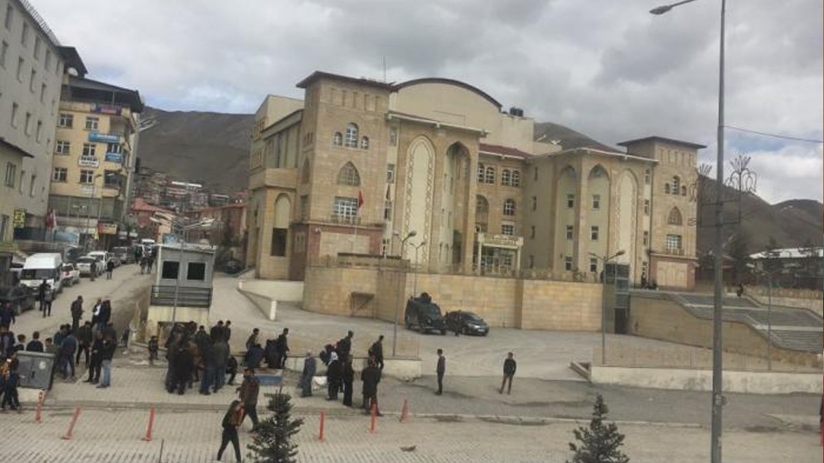 Li Hakkariyê ji bo 15 rojan çalaki hatin qedexekirin