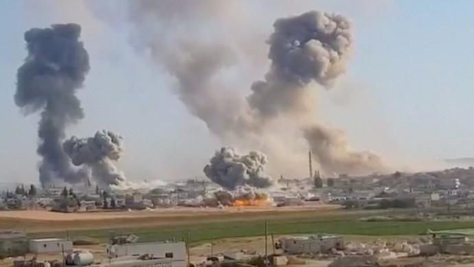 Artêsa Tirkiyê bi giranî gundên Eyn Îsayê topbaran kir: 5 welatî birîndar bûn